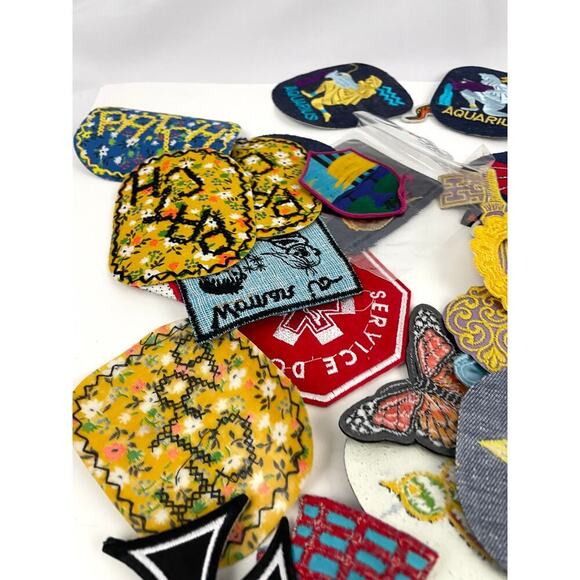 150 PC Assorted Sewing Applique Patches Iron on Sew On NEW Mixed Sequin Crafting - Picture 8 of 16